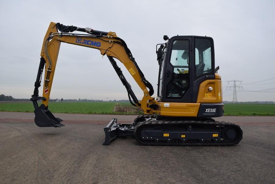 novi mini bager xcmg 5 t - slika 3