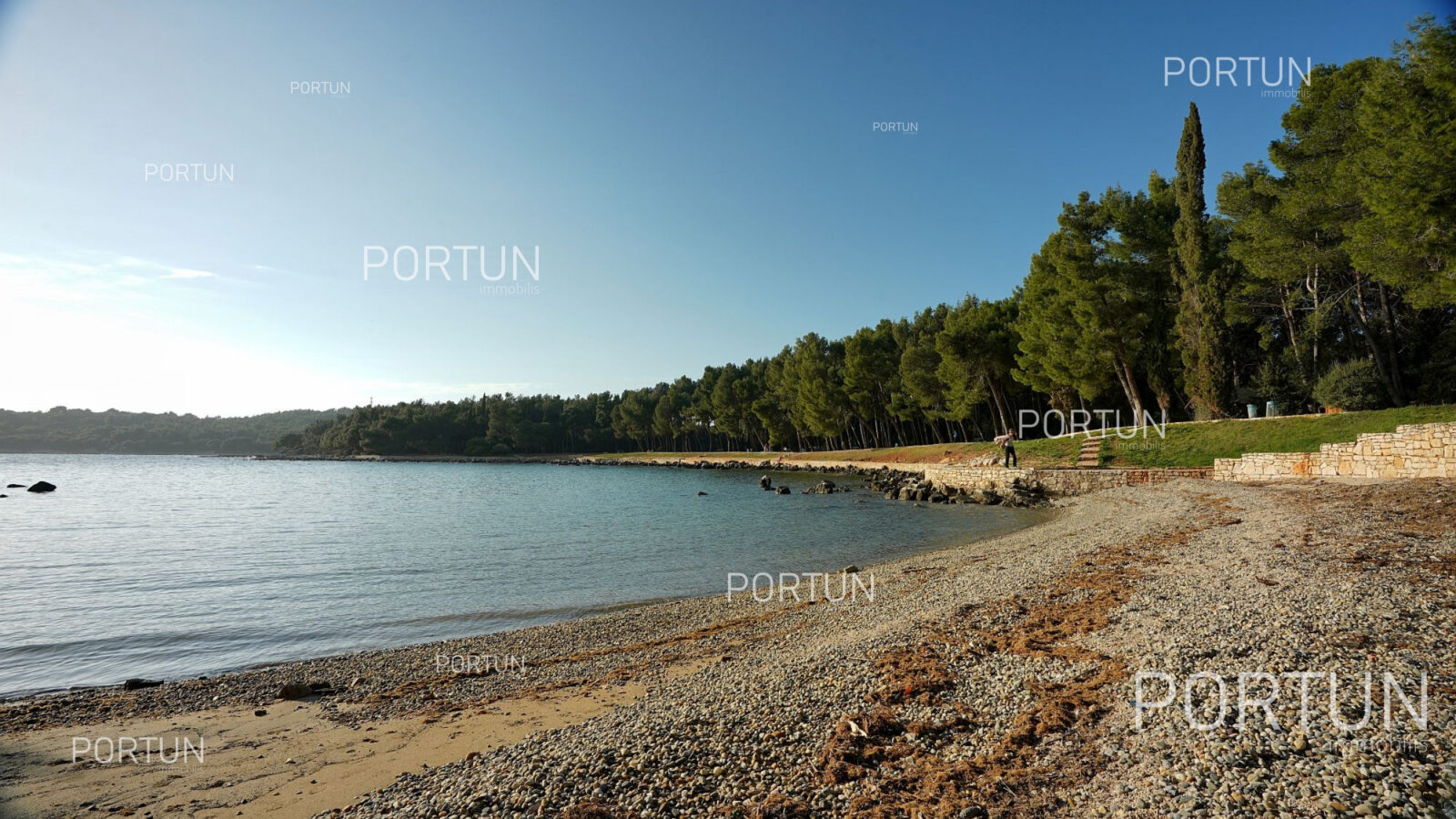 zemljište nadomak plaže u rovinju - slika 1