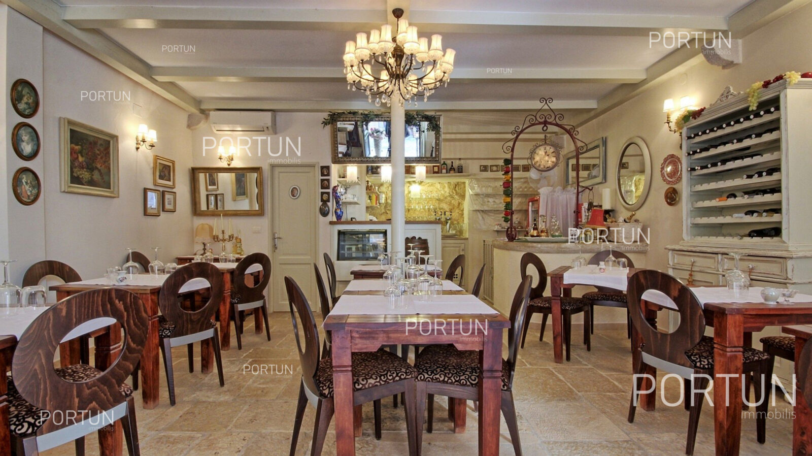 restoran u centru rovinja - slika 2