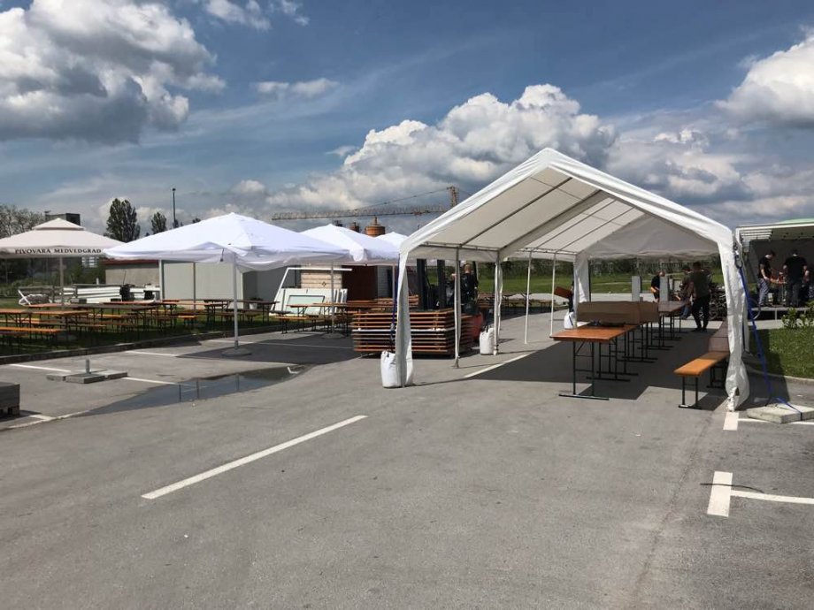 najam šatora za vjenčanja,frižidera,suncobrana,pivski setovi - slika 5