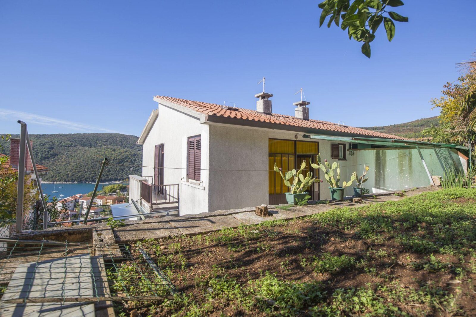 kuća na moru s prekrasnim pogledom na rabački zaljev - slika 5