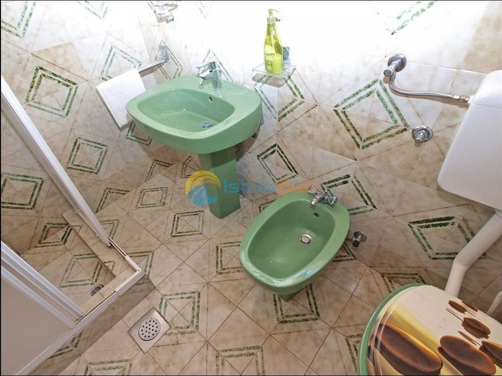 apartman banjole -10 km od pule,mirno mjesto,100 metara od mora - slika 7