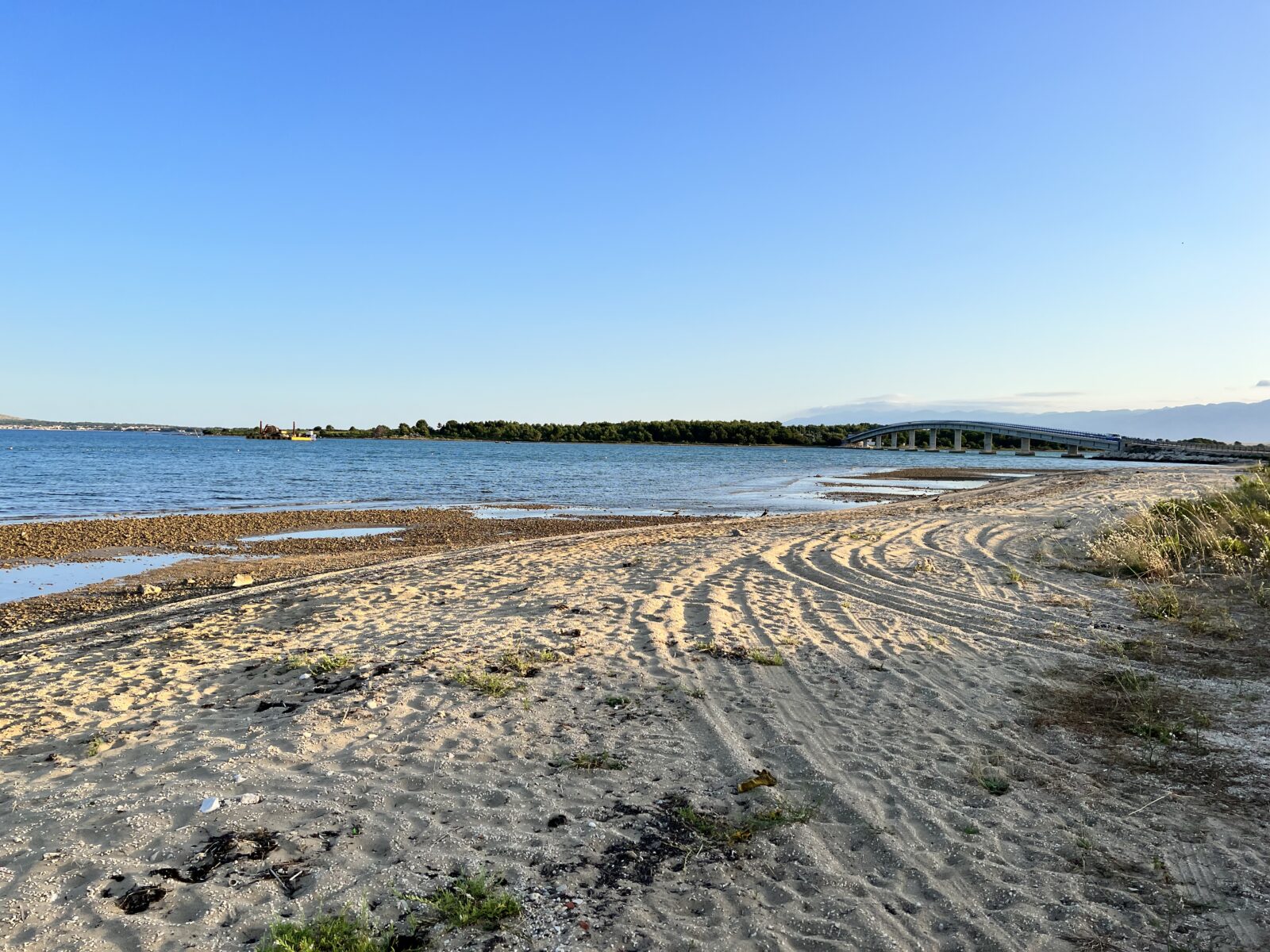 stan privlaka kod zadra - novogradnja 2022god. 3-sobni 40m od plaže - slika 24