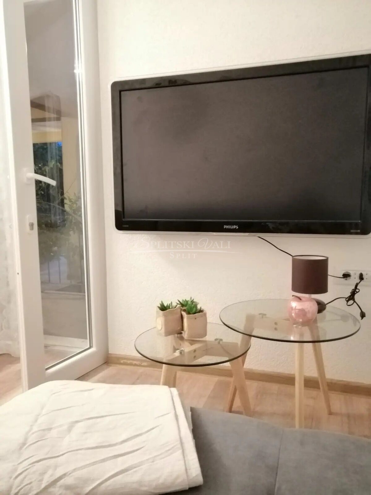 dvosobni apartman sa pristupom bazenu, solin - od 22.09.-01.06. - slika 3