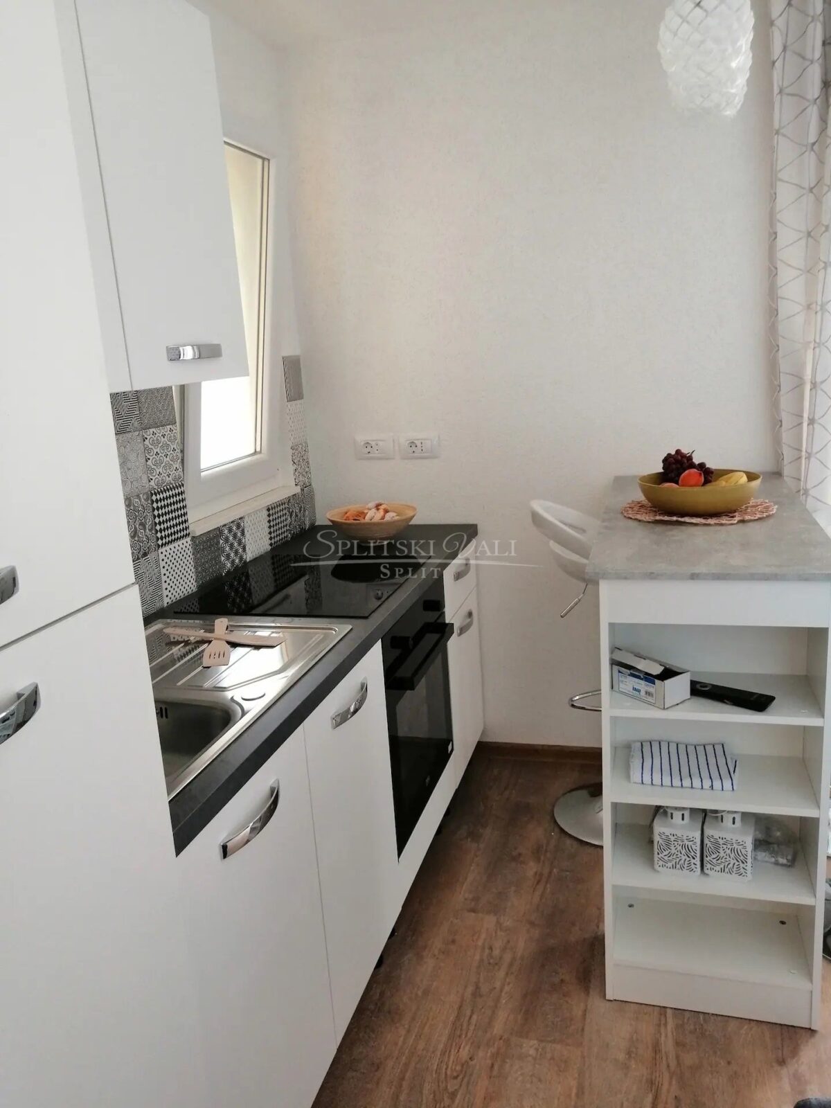 dvosobni apartman sa pristupom bazenu, solin - od 22.09.-01.06. - slika 5