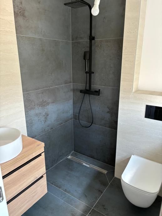 moderna vila s bazenom 60 m od mora - privlaka (zadar) (prodaja) - slika 11