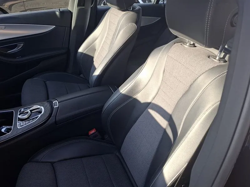 mercedes-benz e-klasa 300 d*245ks*climatronic*navigacija*park.kamera* - slika 12