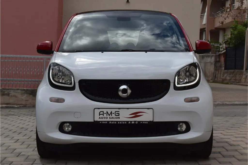 smart fortwo 60kw multimedia,koža,panorama-prime - slika 2