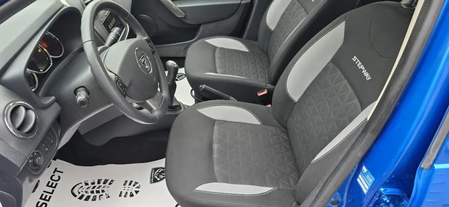 dacia sandero tce - 110.000km - navi - klima - reg 1 god !!! - slika 9