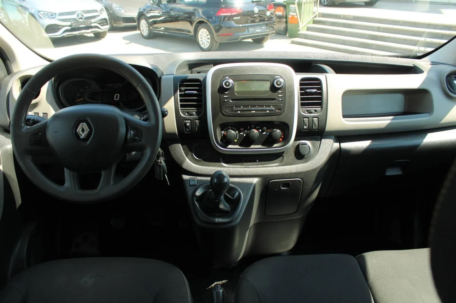 renault trafic 1.6 dci dupla kabina - 6 sjedala, 2016 god. - slika 4