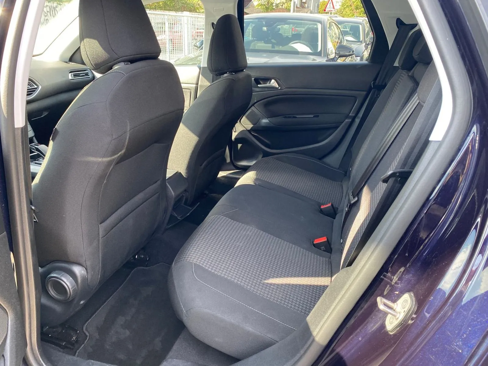 peugeot 308 sw 1,5 bluehdi automatik, navi, tempomat, 4x garancija! - slika 7