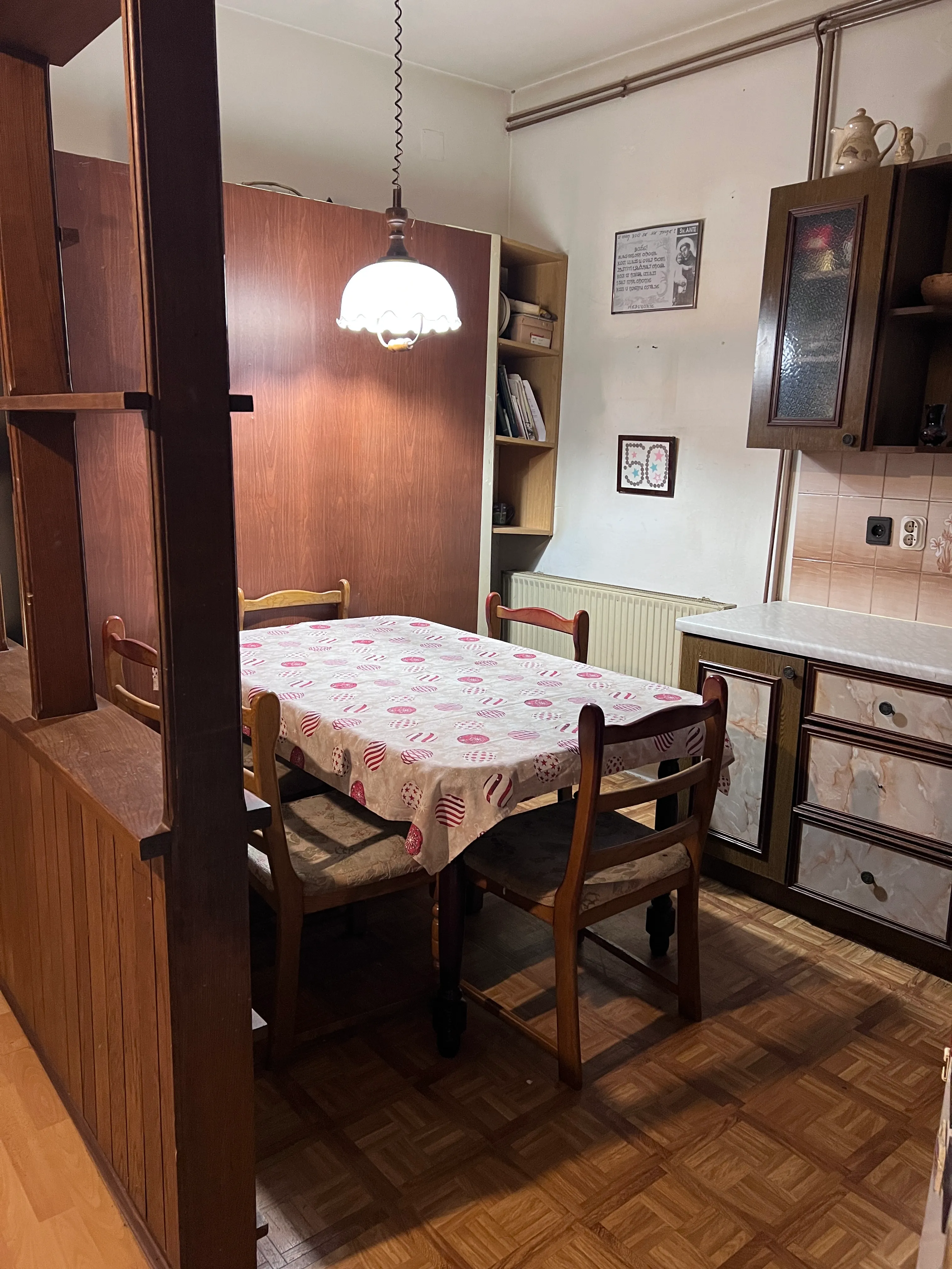 kuća s uhodanim kafićem i dva stana – mursko središće - slika 5