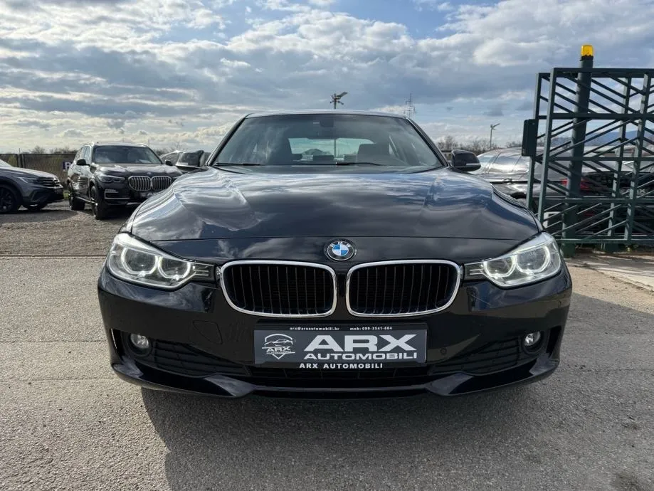 bmw 318d automatik °navigacija°koža°keyless°grijanje sj.°reg:11/2026° - slika 2