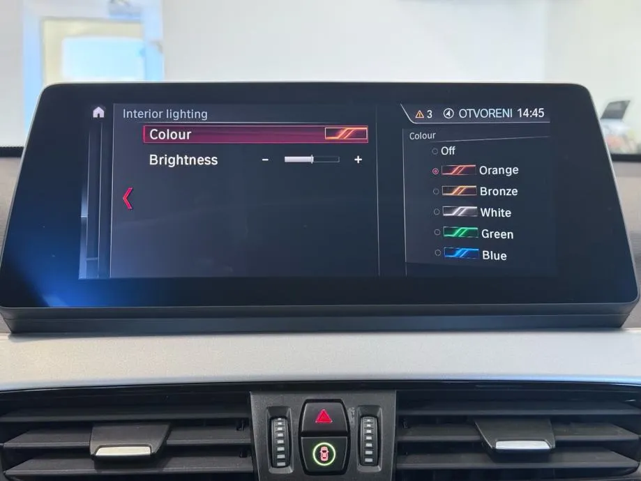 bmw x1 xdrive18d advantage automatik - slika 11