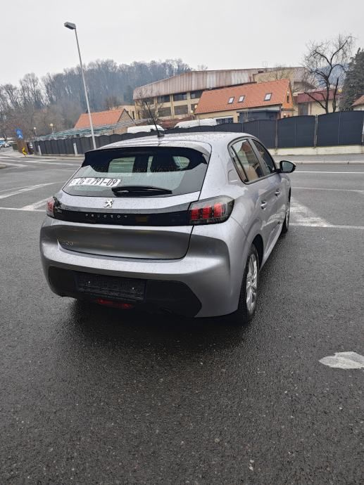 peugeot 208 1,5 blue hdi - slika 5