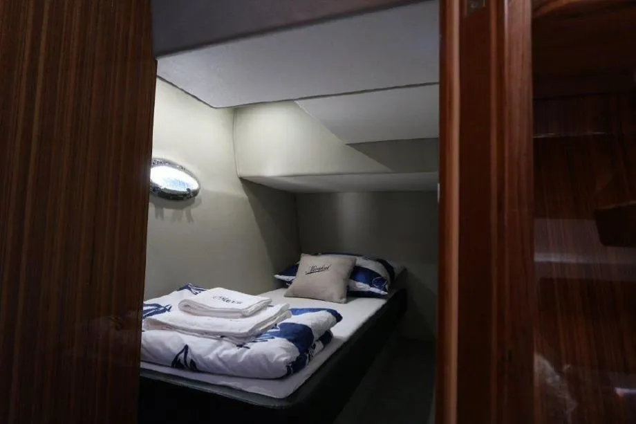 mirakul 40 / charter - rent a dream - slika 14