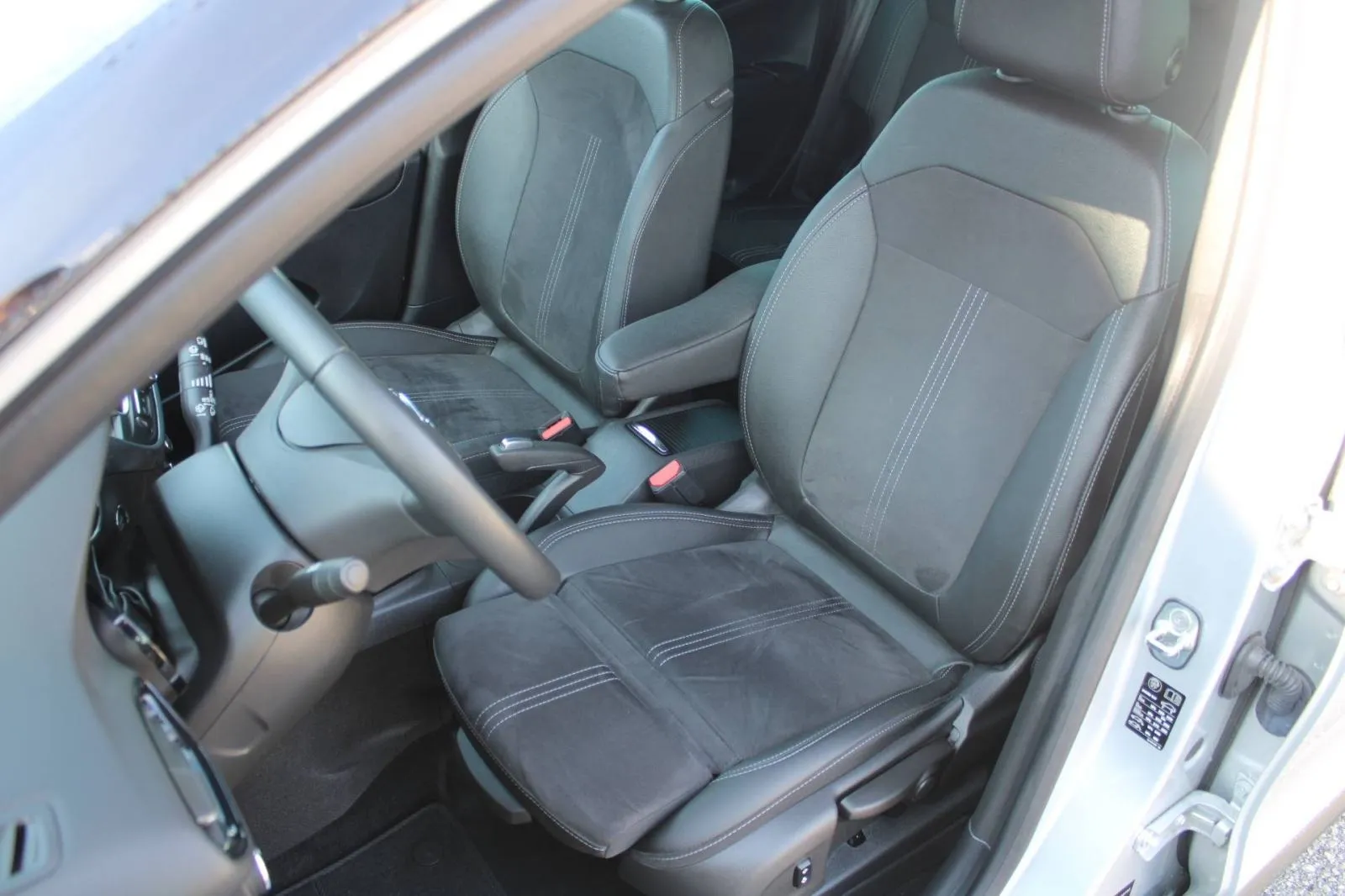 opel crossland 1.2 turbo ultimate *led, navigacija, kamera* - slika 9