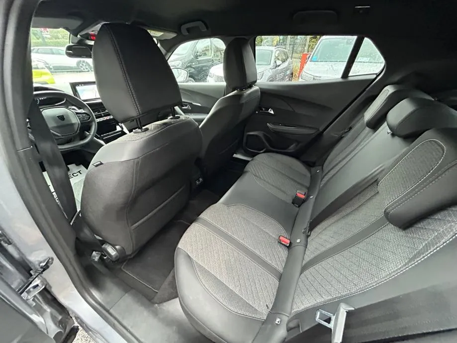 peugeot 2008 hybrid 136 - 2025 - 13.900km - rezerviran! - slika 12