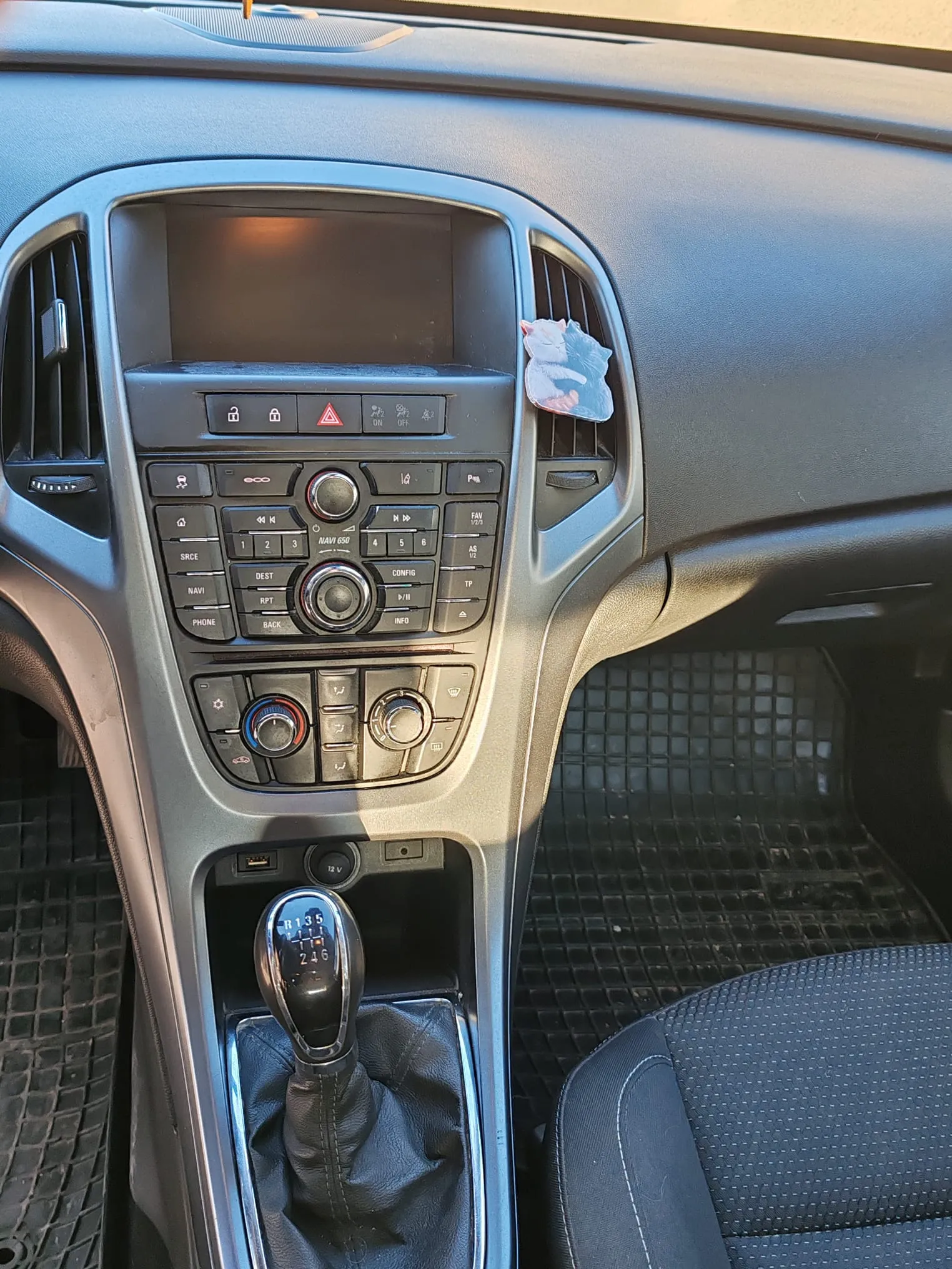 prodajem opel astra1.6 cdti - slika 4