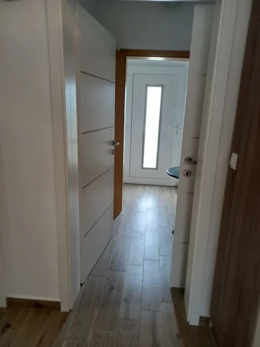 vir, nova kuća s dva stana (188m2), 300 metara do plaže (prodaja) - slika 16