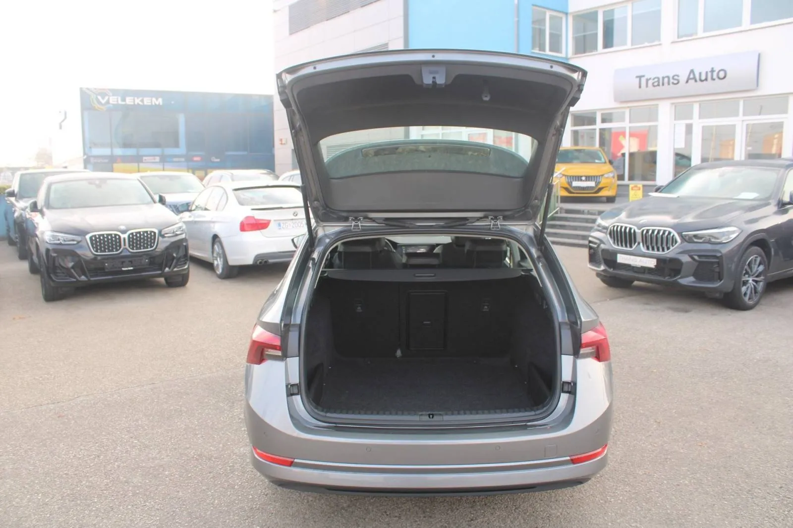 škoda octavia combi 2.0 tdi dsg 150ks *led, navigacija* - slika 9