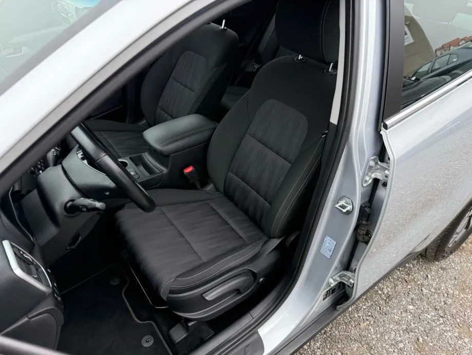 kia sportage 1,6 crdi automatik °navigacija°kamera°leasing bez učešća° - slika 16