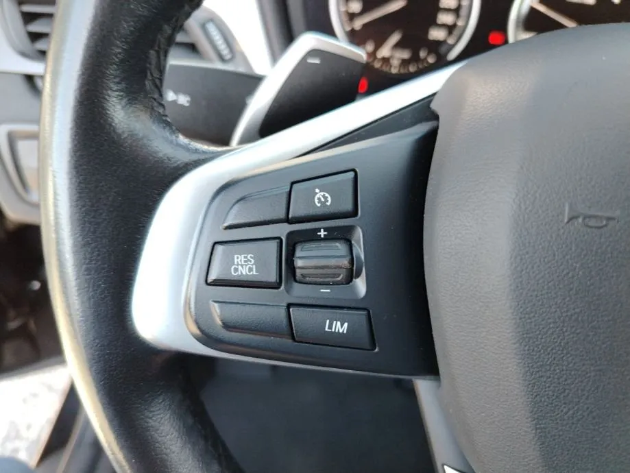 bmw x1 sdrive18d - slika 16