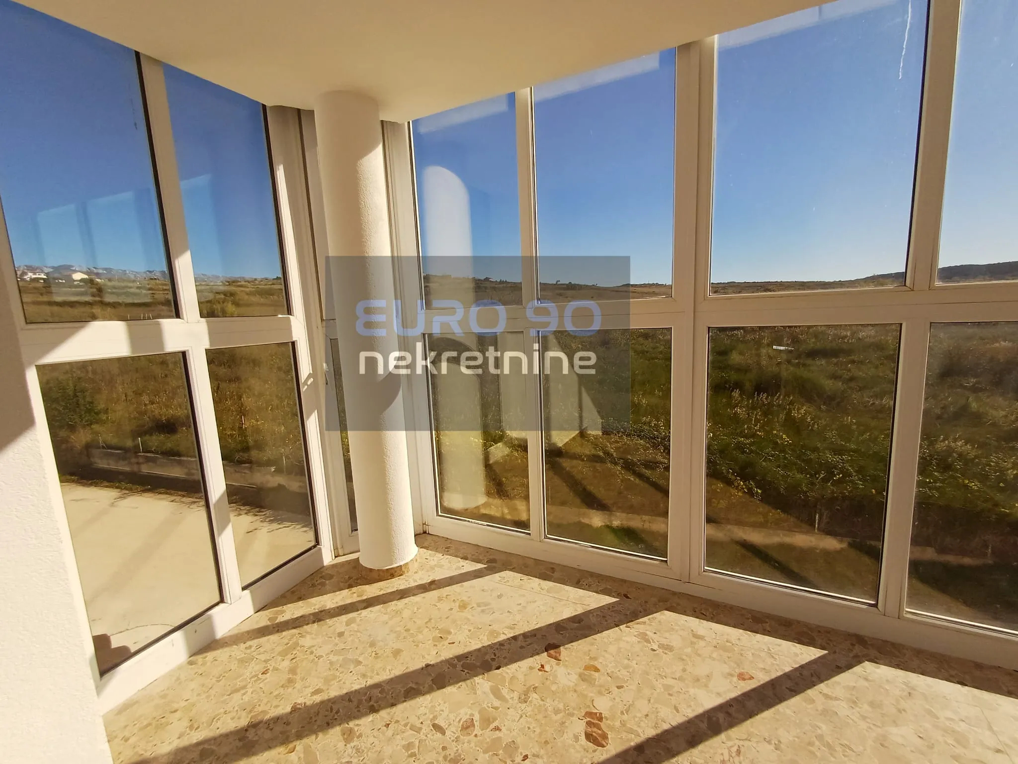 rtina- velika kuća s 12 apartmana, 1.red do mora i prekrasne plaže !! - slika 27