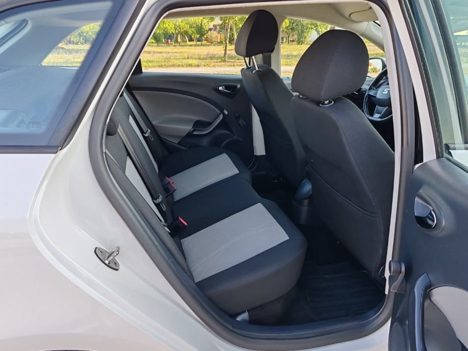 seat ibiza 1,2 tdi,2014 god,161000 km,klima,kartice - slika 10