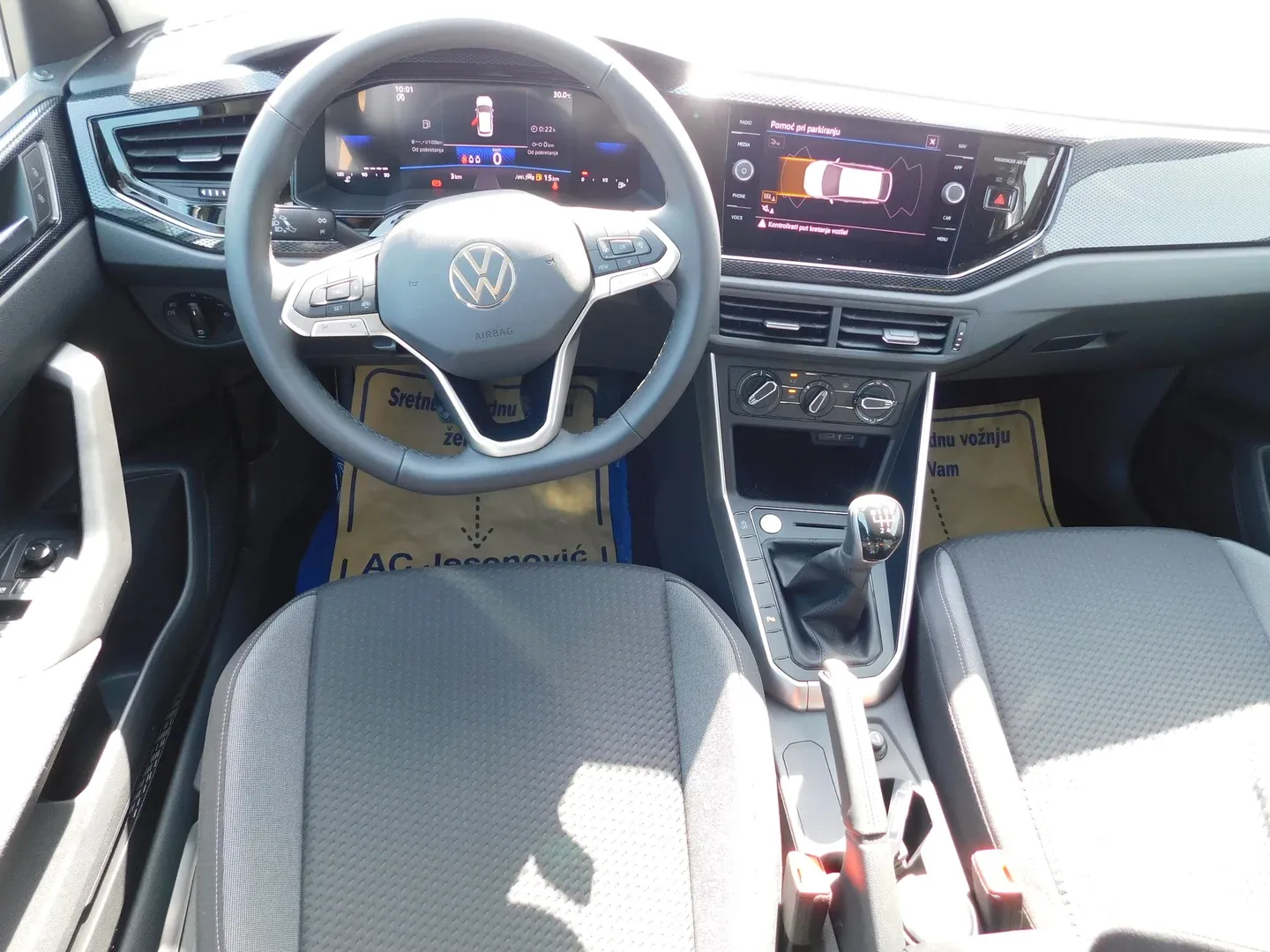 12807 volkswagen taigo 1.0 tsi life plus - slika 10