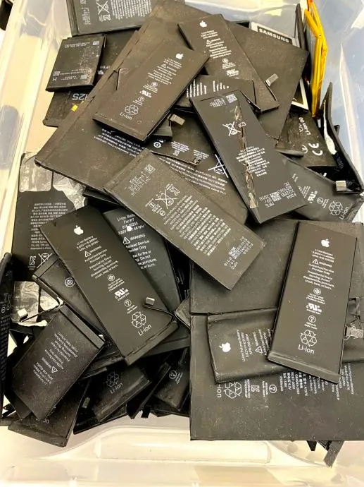 baterija za iphone 5 ✔ 6 i 6s ✔ 7 i 8 ✔ x i xs ✔ xs max ✔ 11 ✔ se ✔ - slika 2