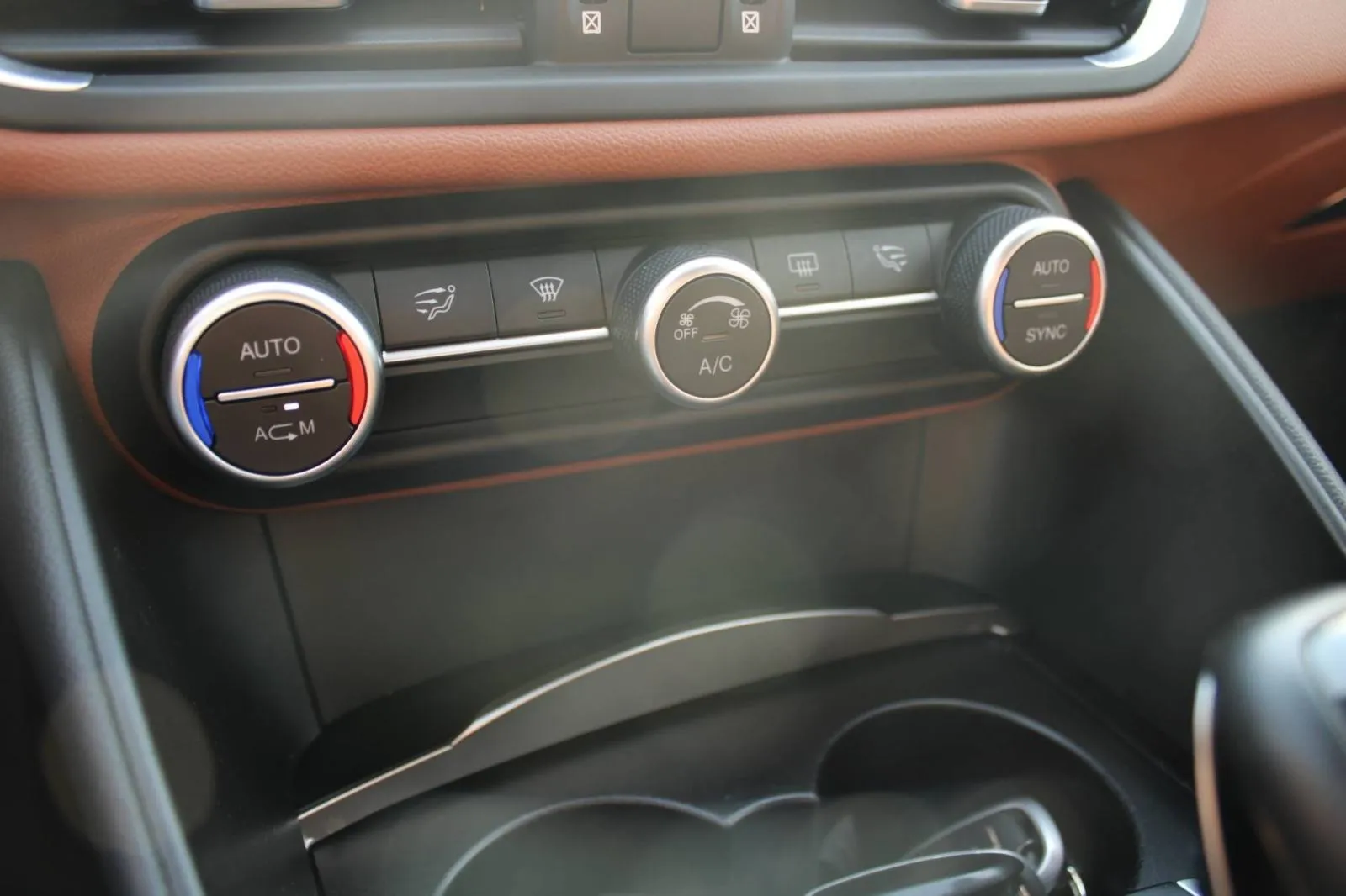 alfa romeo giulia 2.2 jtd automatik - slika 18