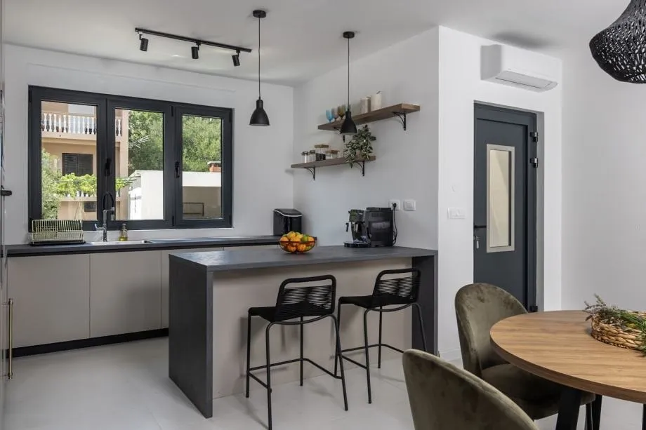 moderna vila s bazenom 80 m od mora: pridraga (novigrad) - slika 8