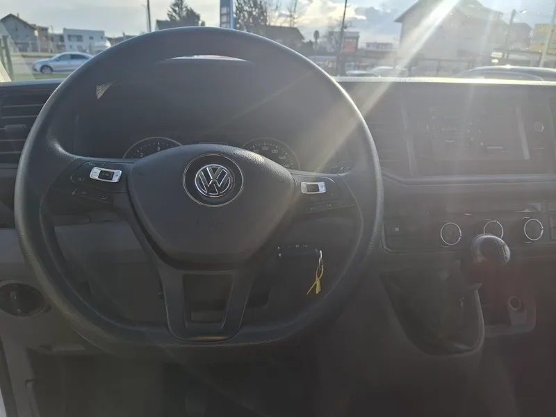 volkswagen crafter 2.0 tdi*177ks*klima*navigacija* - slika 13