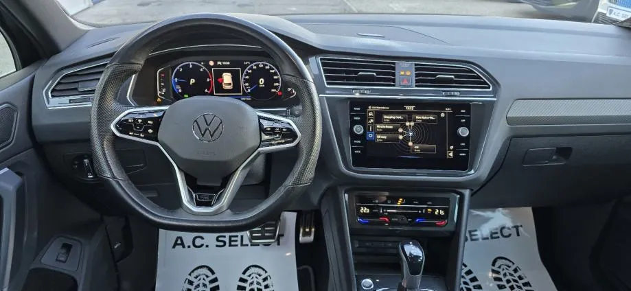 vw tiguan 2,0 r line - 2021 - 120.000km - navi - full - reg 1 god !!! - slika 12