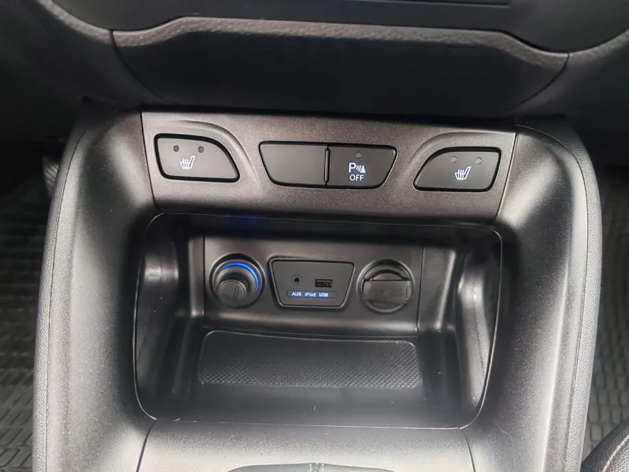hyundai ix35 1,7 crdi , 110 000 km, 2015g. kartice 24/36 rata - slika 15