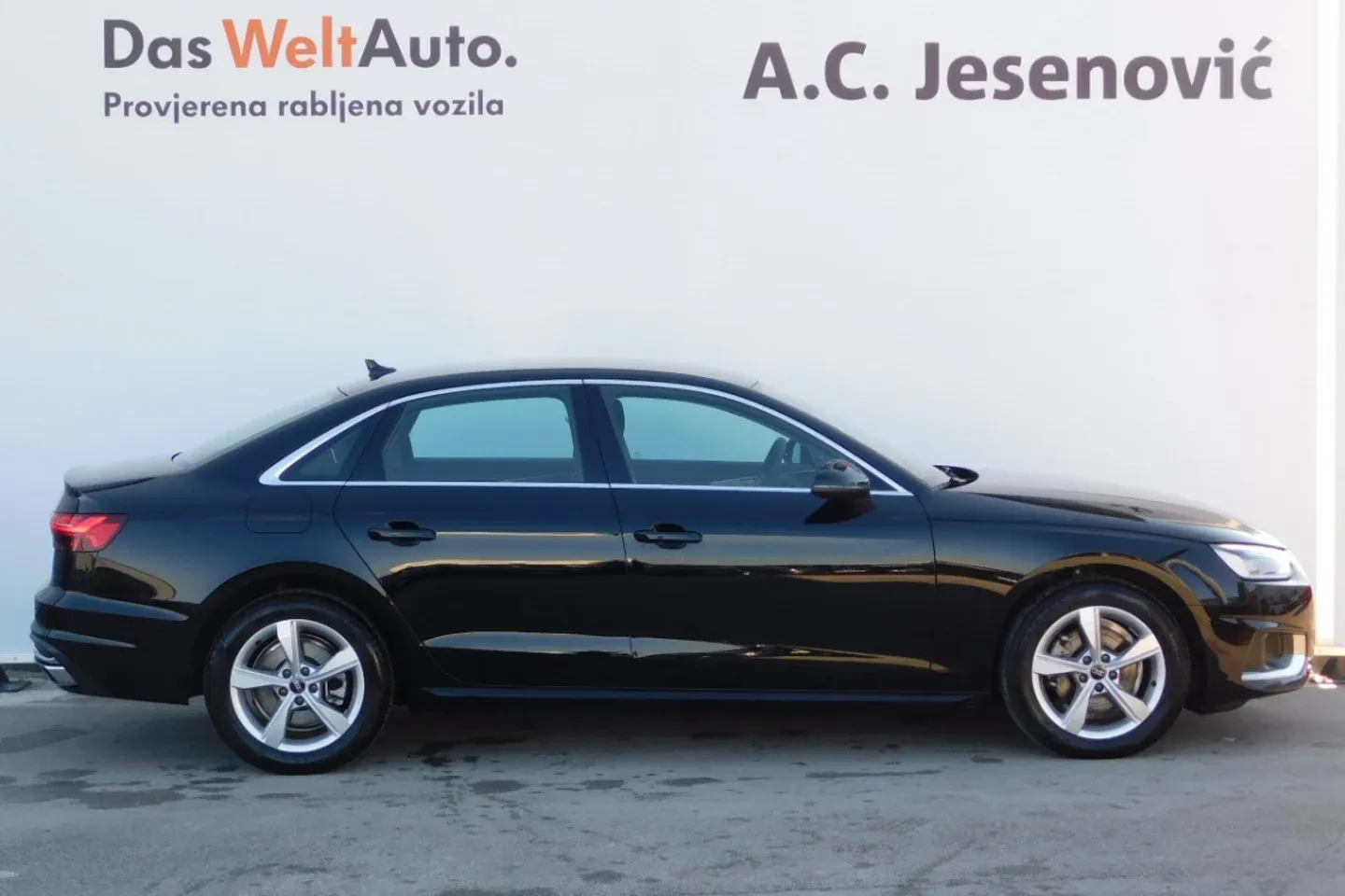 07629 audi a4 30tdi s tr advanced+ - slika 4