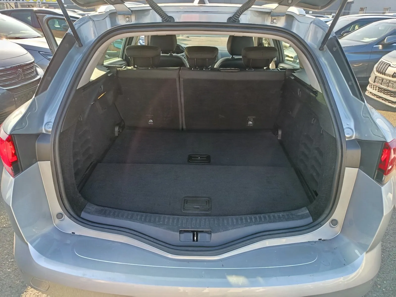 renault megane grandtour ,do 2 godine jamstva,u sustavu pdv-a. - slika 4
