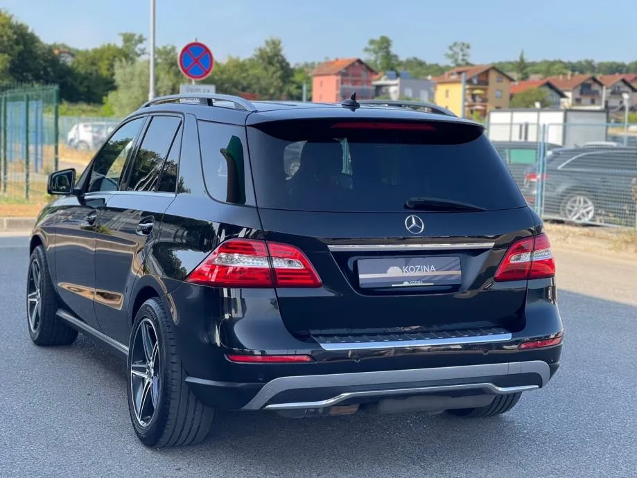 ••mercedes ml 350 cdi 4matic, amg, full oprema•• - slika 9