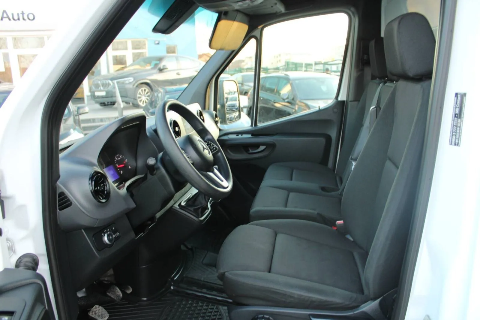 mercedes-benz sprinter 315 cdi kutija, 2022 god. - slika 8