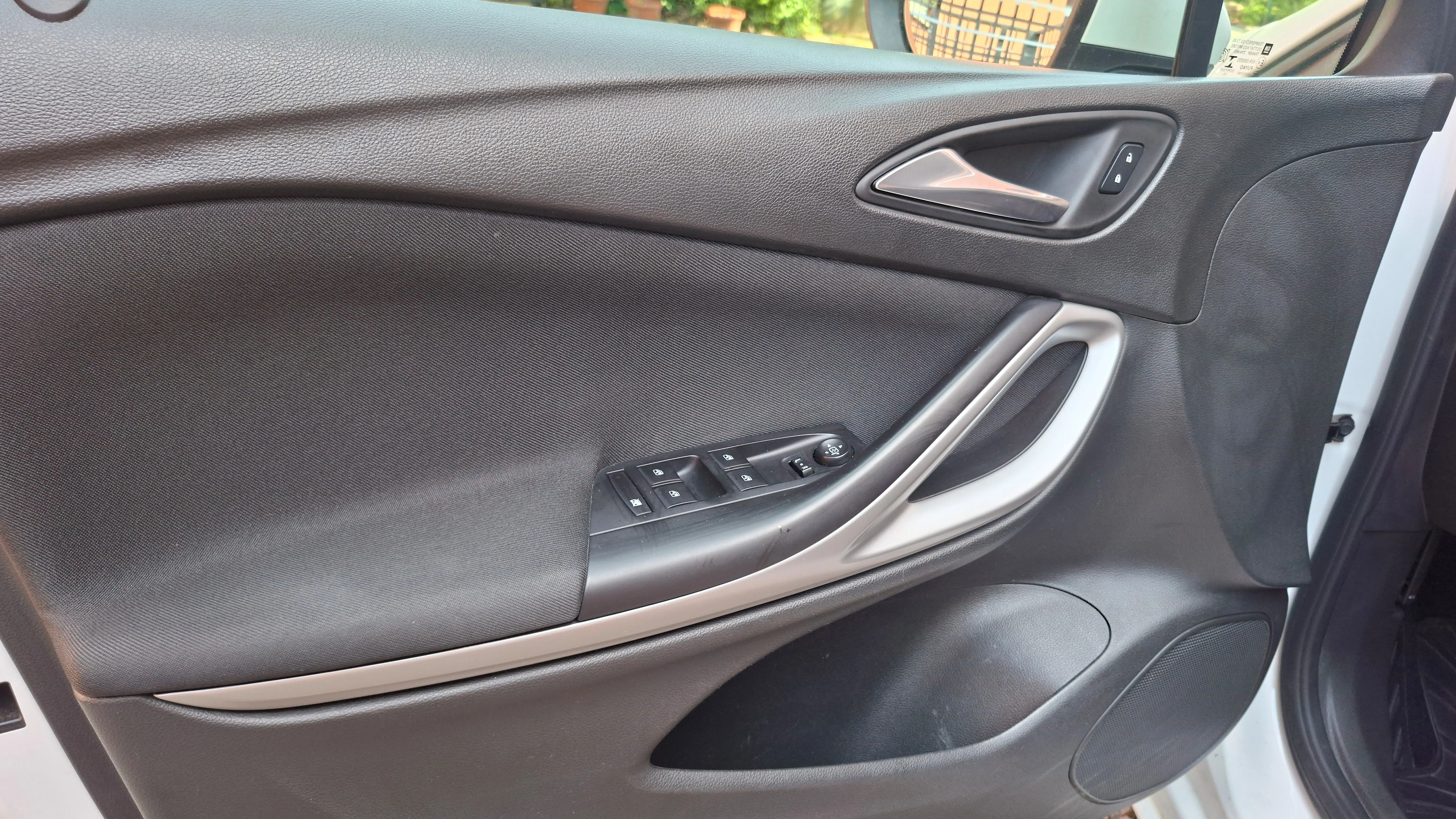 opel astra k 1.5 diesel 90 kw, 2021., 104.000 km - slika 10