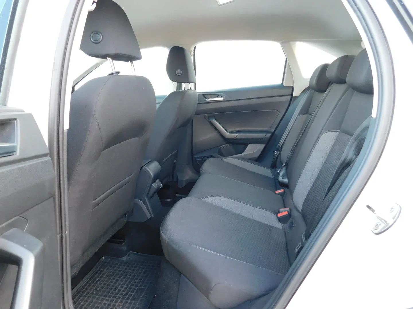 10162 volkswagen taigo 1.0 tsi dsg life - slika 10