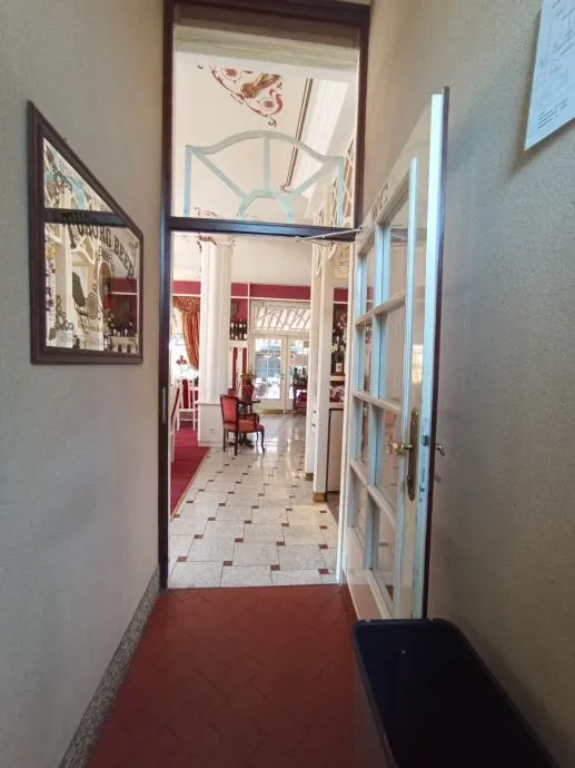 karlovac - katnica - restoran i stan, uhodano poslovanje (prodaja) - slika 10