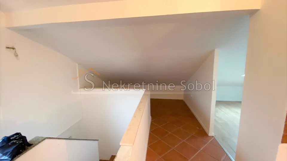 veli lošinj - 2s+db, 75 m2 prodaja - slika 2