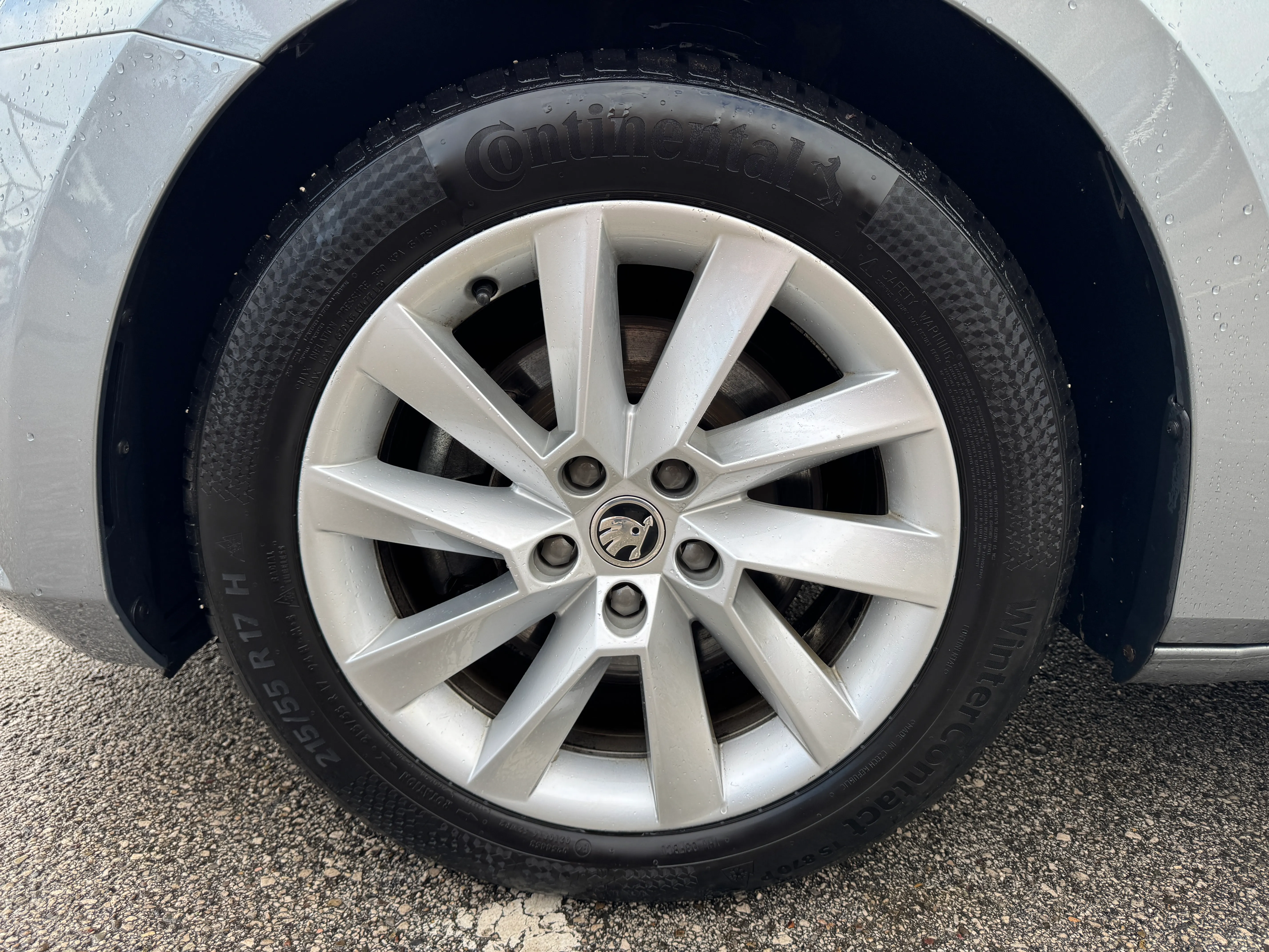 škoda superb 2,0 tdi dsg business - slika 15