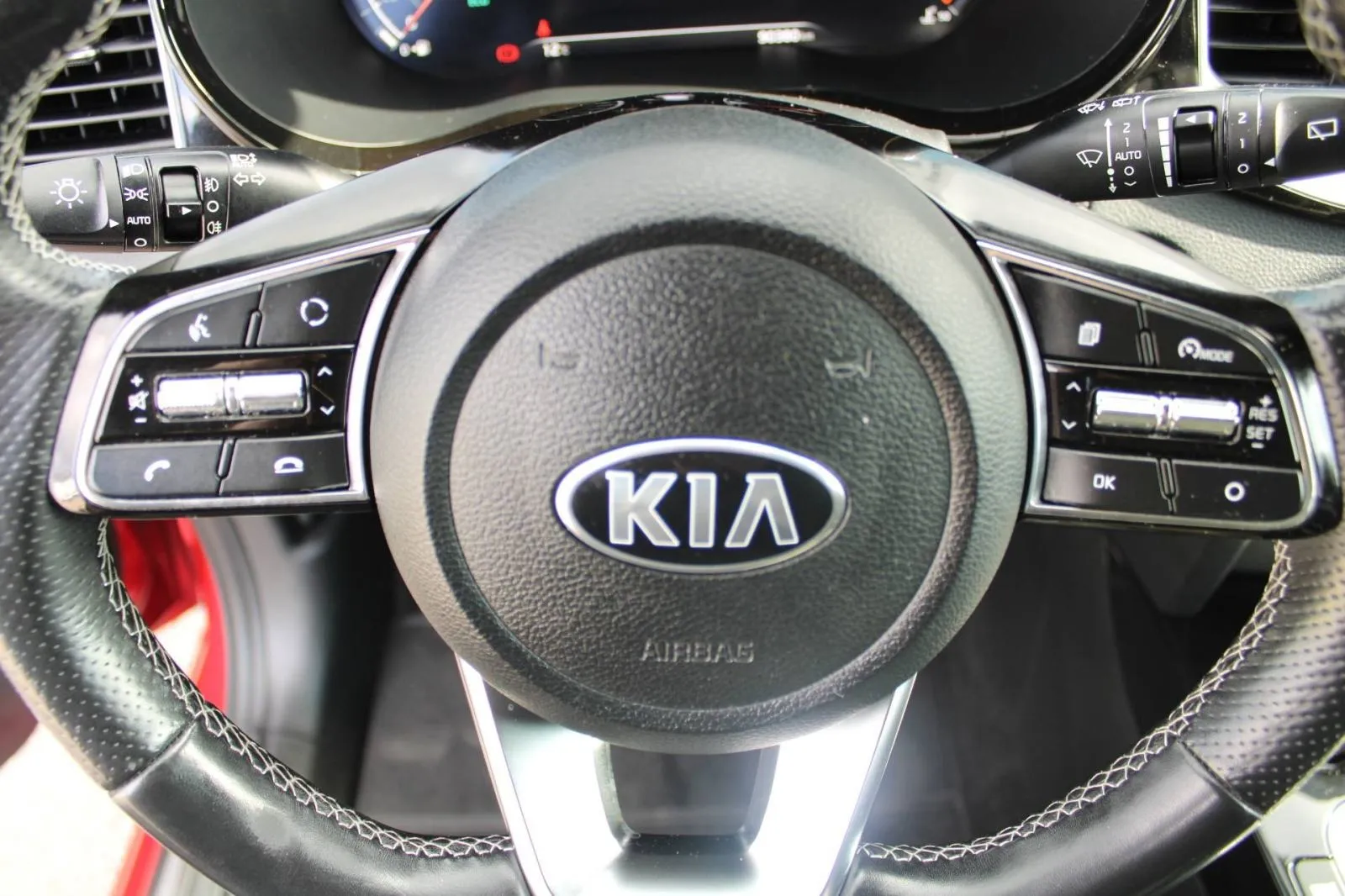 kia ceed sportswagon 1.6 crdi gt line *led, navigacija, kmaera* - slika 16