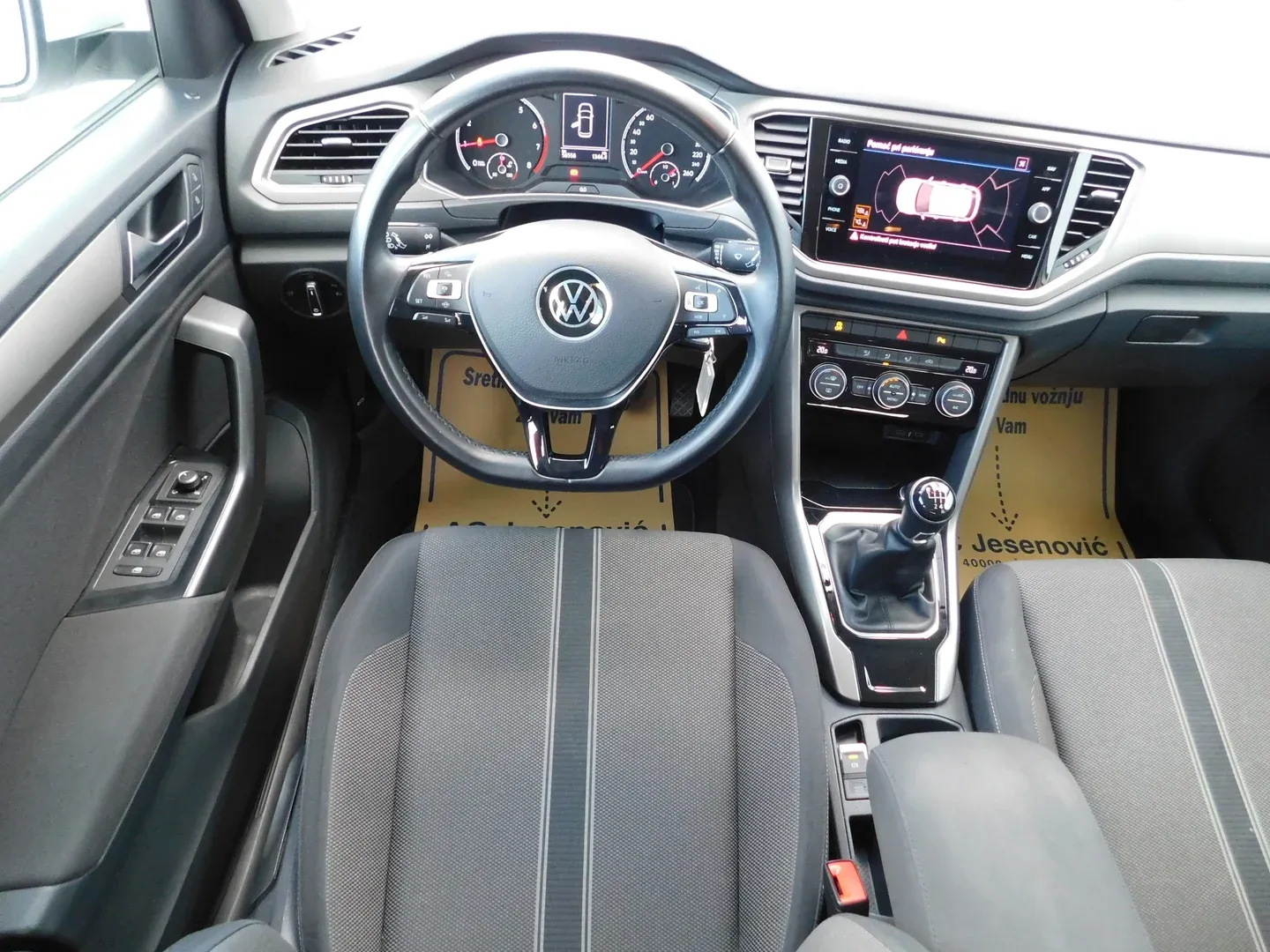 08893 volkswagen t-roc 1.0 tsi design - slika 10