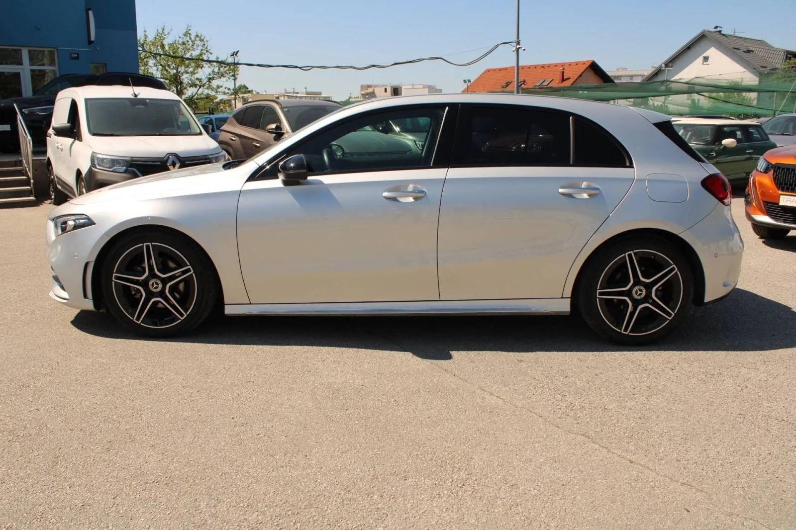 mercedes-benz klasa a 180d automatik amg *led, navigacija, kamera* - slika 8