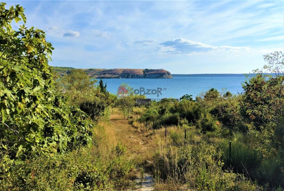 rtina -građevinsko zemljište 1553m2- pogled na more - slika 2