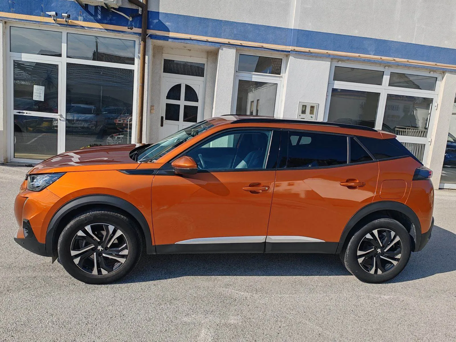 peugeot 2008 1,2 puretech - slika 2